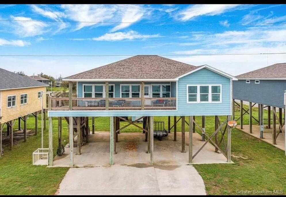 Oceanfront Home Near Hollybeach Cameron Екстер'єр фото