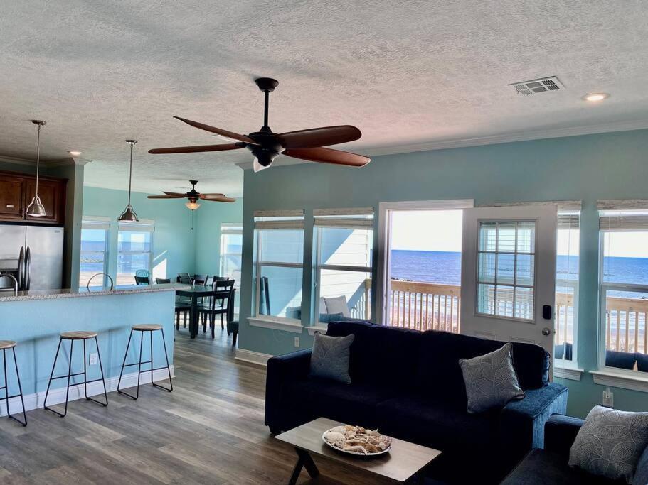 Oceanfront Home Near Hollybeach Cameron Екстер'єр фото